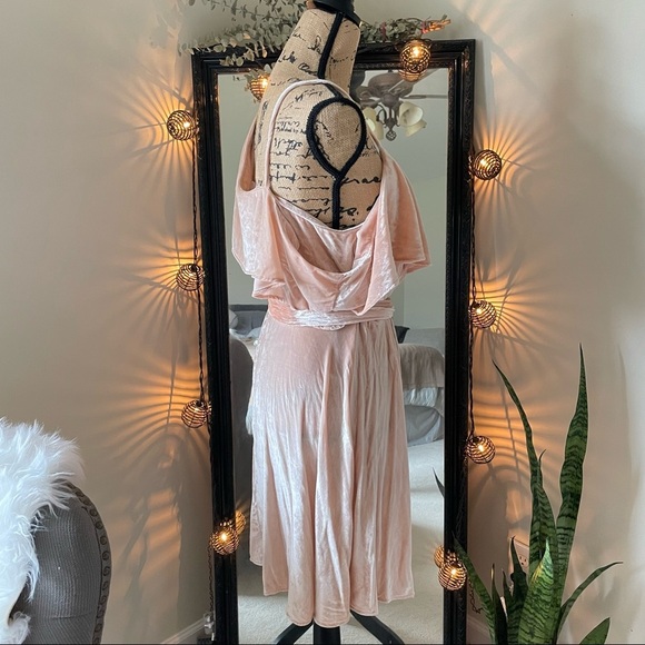 WAYF Velvet Cold Shoulder Mini Dress L NWT - Picture 13 of 16